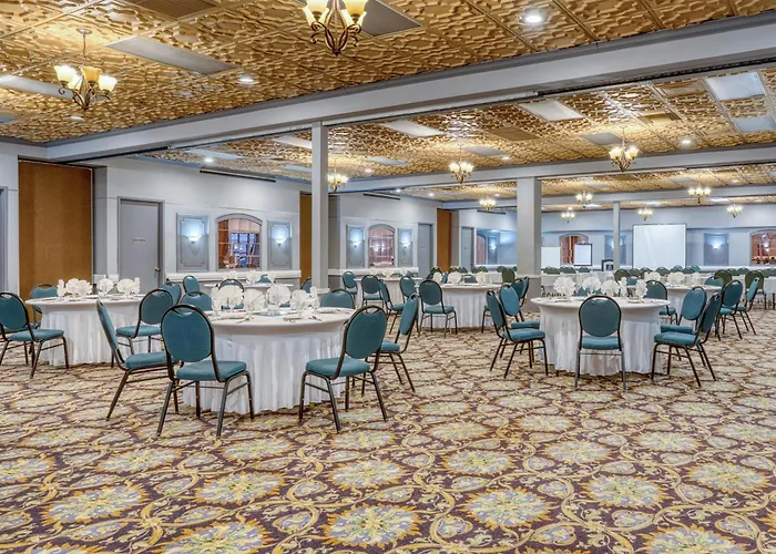 Surestay Plus Hotel By Best Western Reno Airport